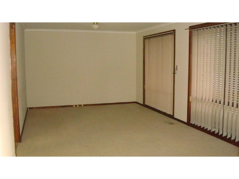 1/15 Railway Parade, Seaford VIC 3198