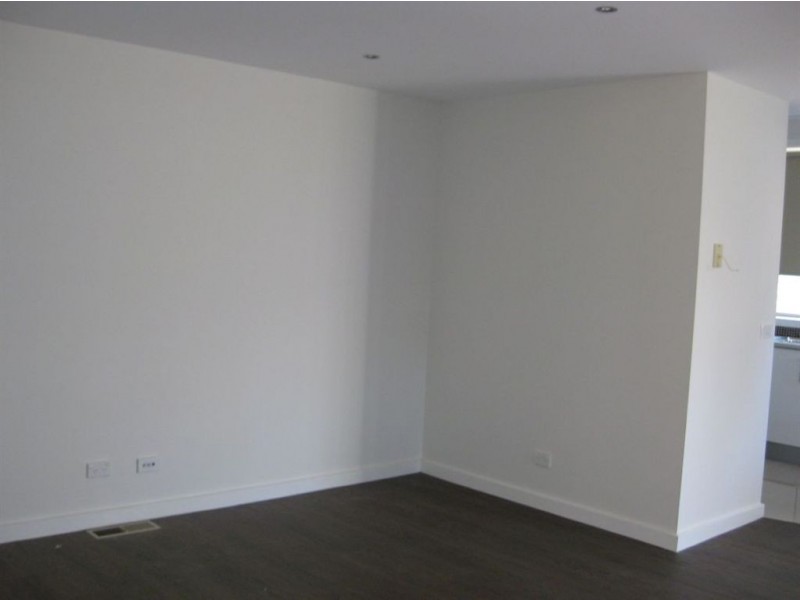 2/28 Gordon Avenue, Oakleigh East VIC 3166