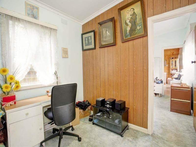 24 Leonard Street, Frankston VIC 3199