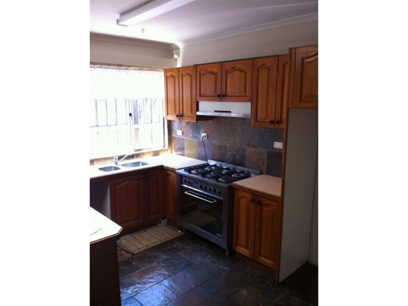 1/5 Main Road, Clayton South VIC 3169