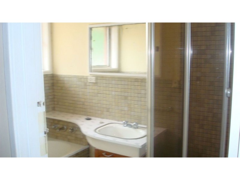 24 Turbull Avenue, Oakleigh East VIC 3166