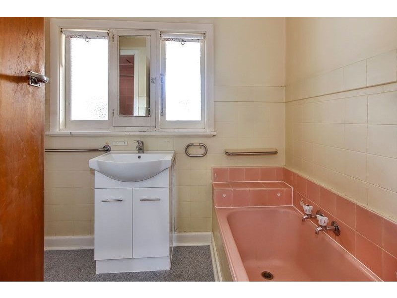 25 Donald Street, Clayton VIC 3168