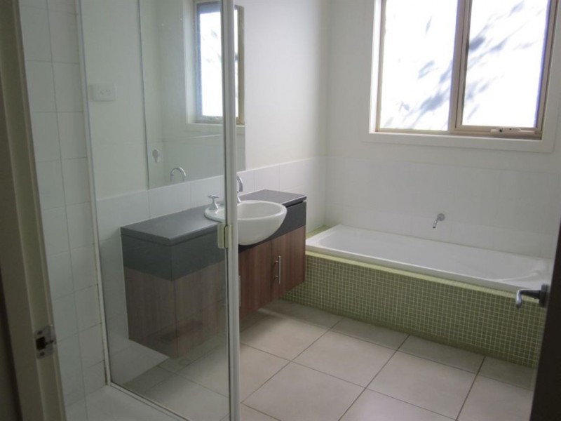 2/5 Morton Street, Clayton VIC 3168