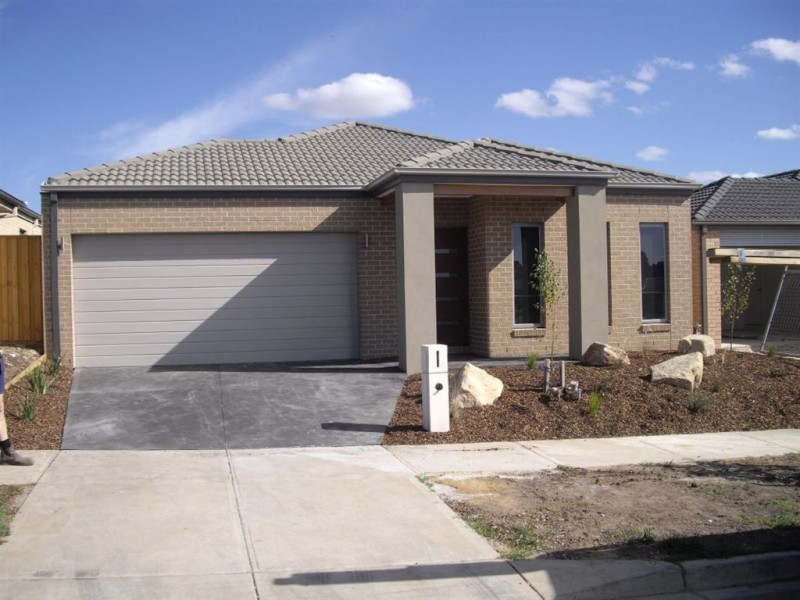 43 George Frederick Road, Cranbourne West VIC 3977