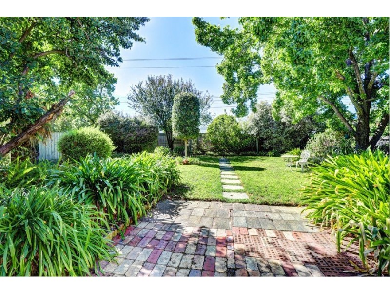 18 Jaguar Drive, Clayton VIC 3168