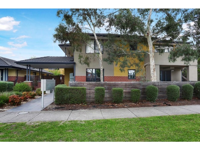 13/8-10 Browns Road, Clayton VIC 3168