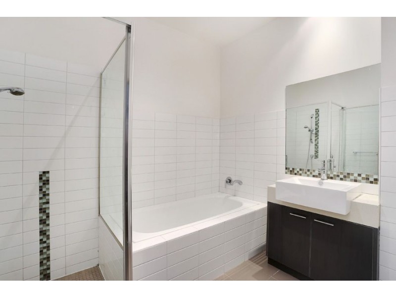 13/8-10 Browns Road, Clayton VIC 3168