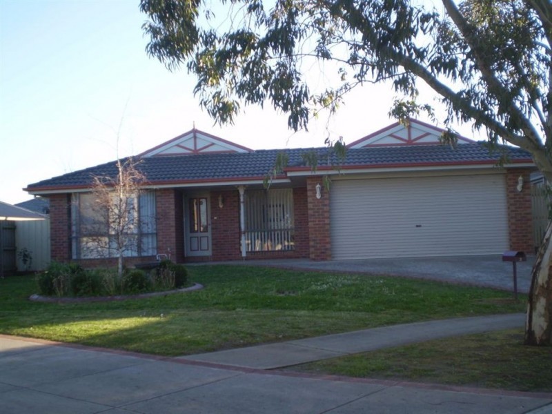 3 Dickson Mews, Berwick VIC 3806