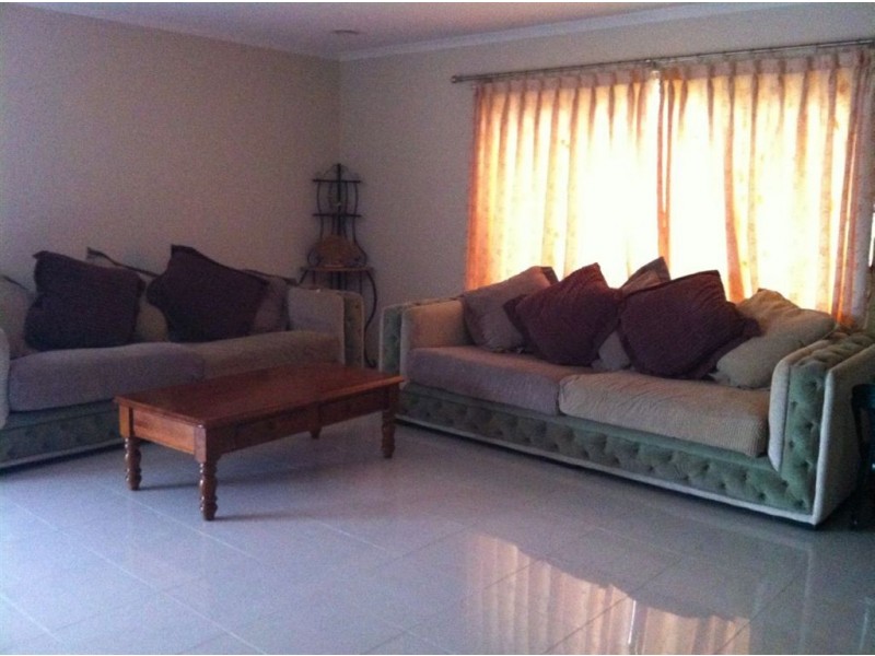 25 Cantwell Road, Narre Warren North VIC 3804