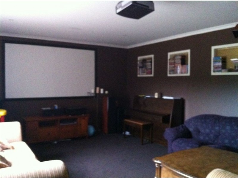 25 Cantwell Road, Narre Warren North VIC 3804