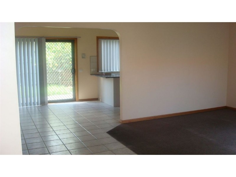 2/81 Kionga St, Clayton VIC 3168