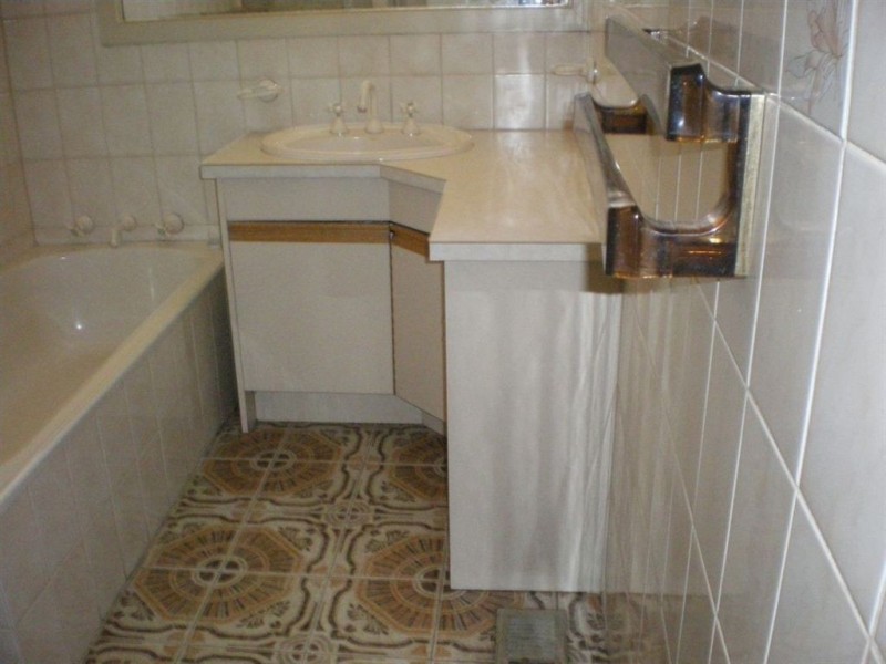 16 Academy Ave, Wheelers Hill VIC 3150