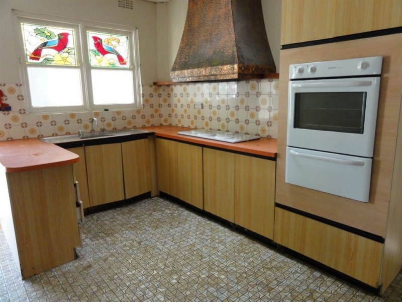 47 Prince Charles St, Clayton VIC 3168