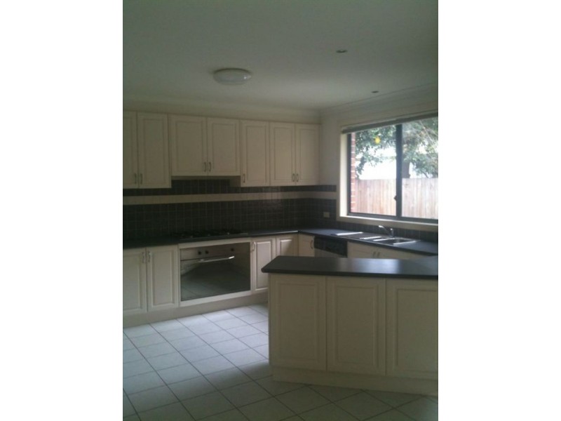 2/70 Elgin Street, Berwick VIC 3806