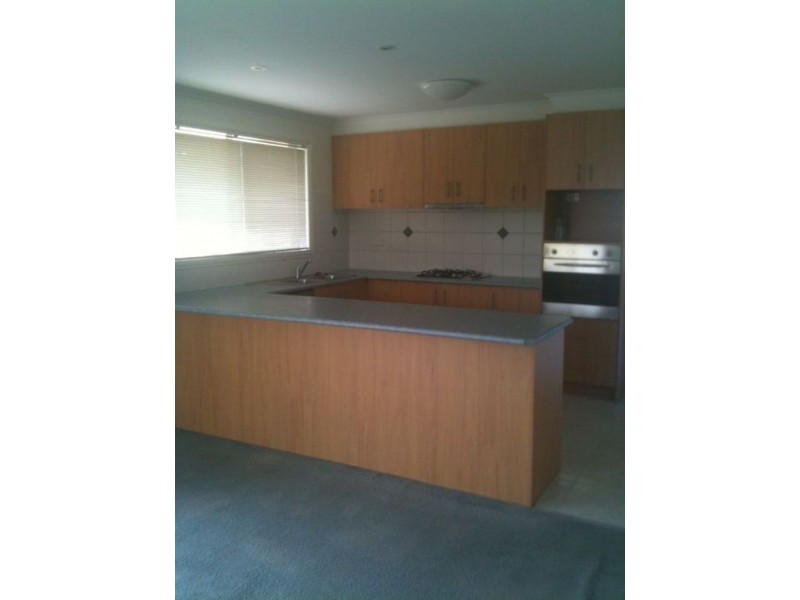 4 Sarah Louise Place, Berwick VIC 3806