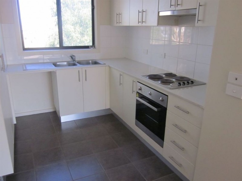 28/27-29 Golden Gve, Springvale South VIC 3172