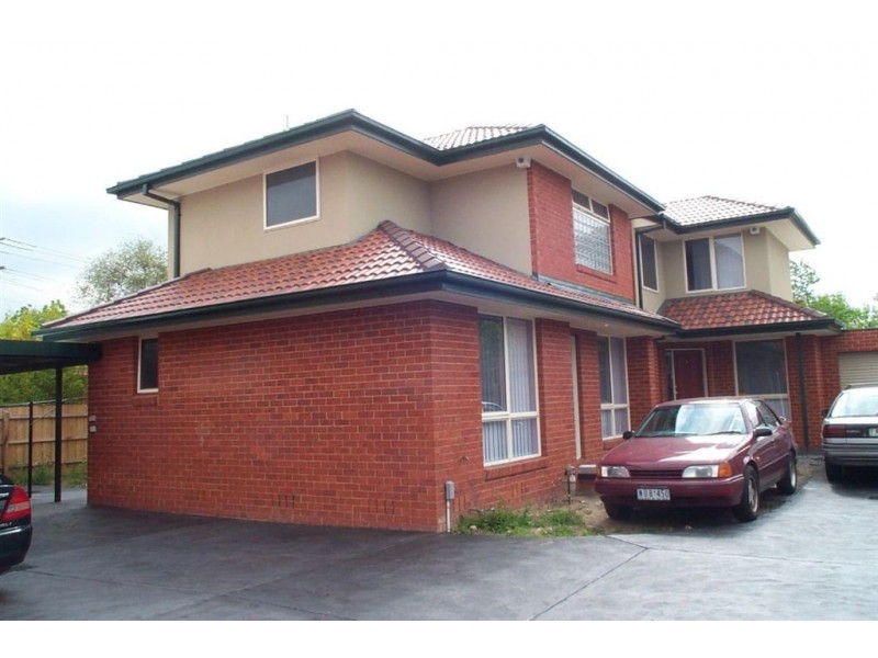 2/4 Stockdale Avenue, Clayton VIC 3168