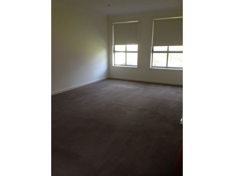 1/40 Winbirra Parade, Ashwood VIC 3147