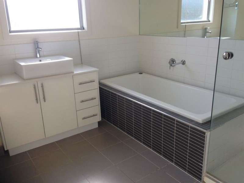 1/40 Winbirra Parade, Ashwood VIC 3147