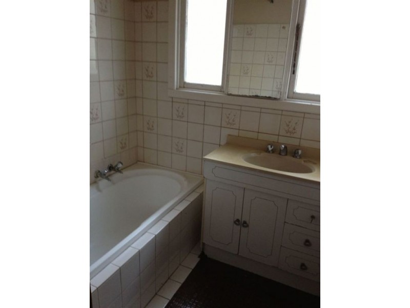 73 Beddoe Avenue, Clayton VIC 3168