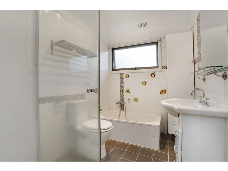 49 Kionga Street, Clayton VIC 3168