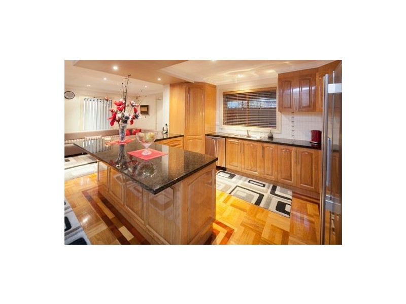 5 Grange Court, Dandenong North VIC 3175