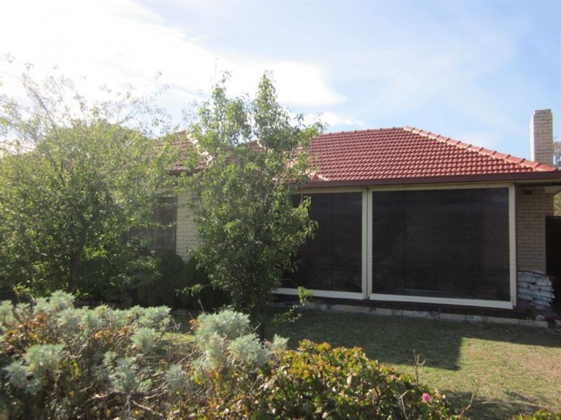 4 Milton Ave, Clayton VIC 3168