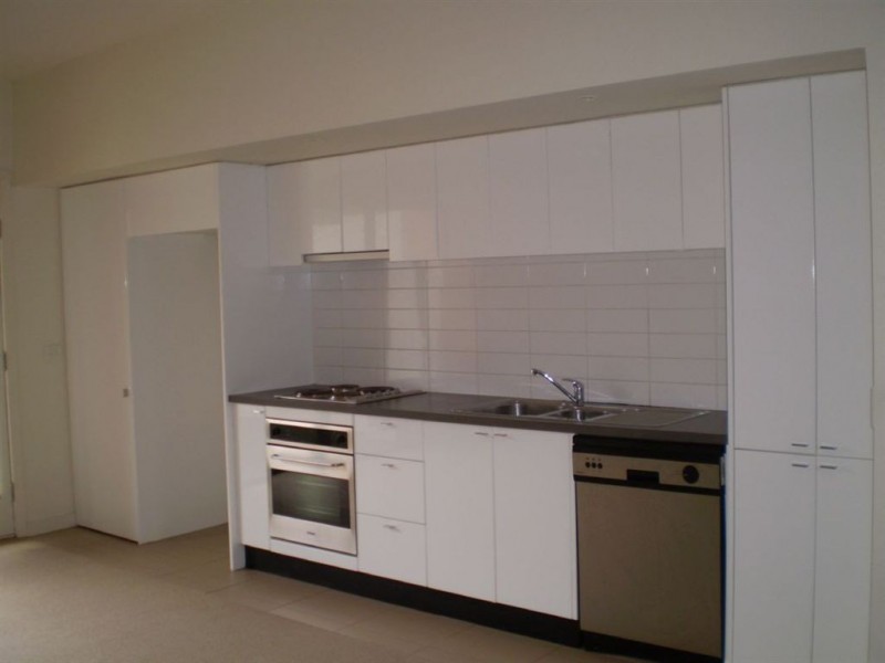 8 Shady Mews, Clayton VIC 3168