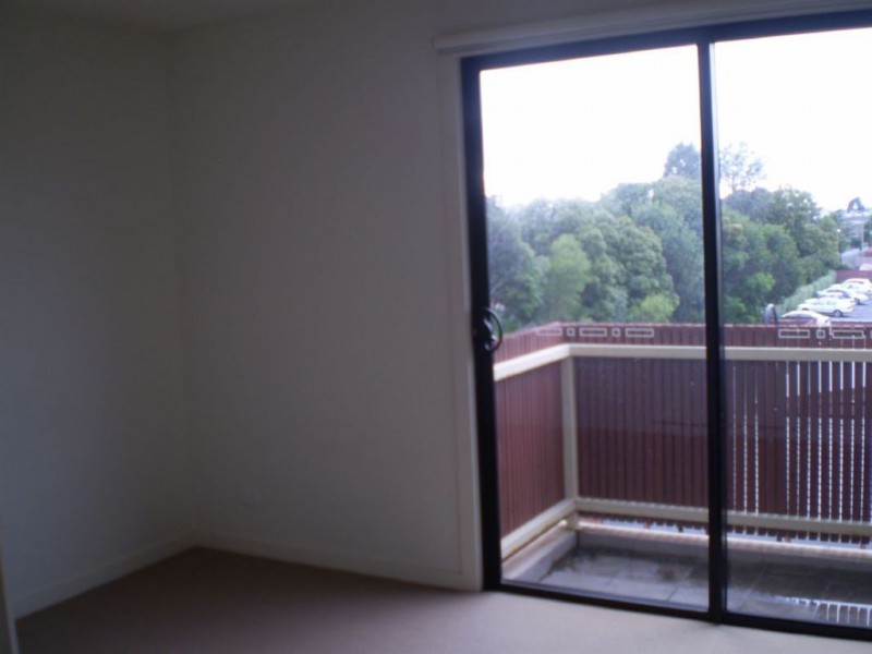 8 Shady Mews, Clayton VIC 3168