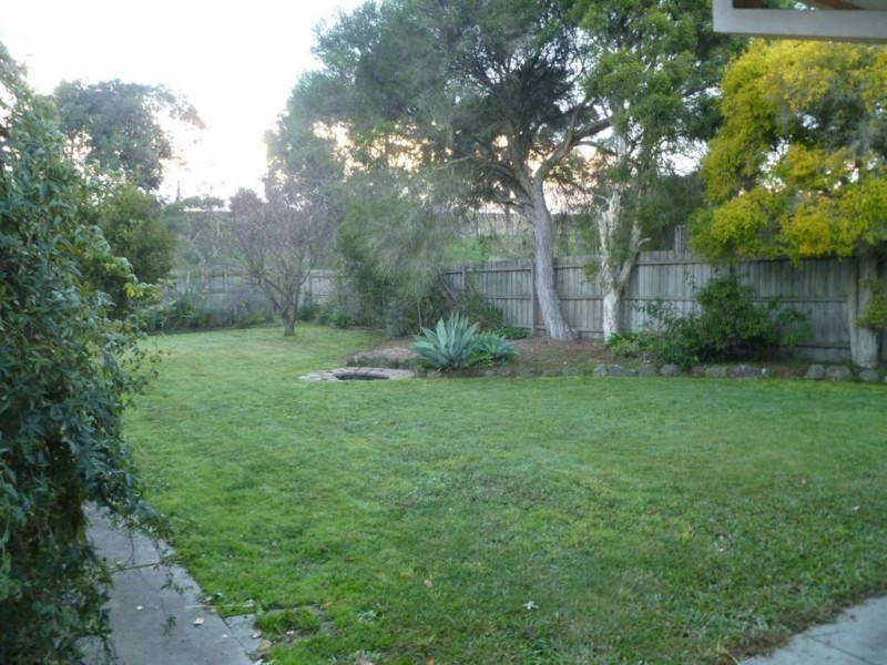 67 Cheviot Avenue, Berwick VIC 3806