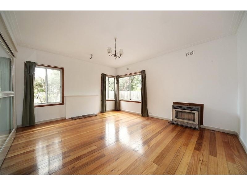 33 Glenbrook Avenue, Clayton VIC 3168