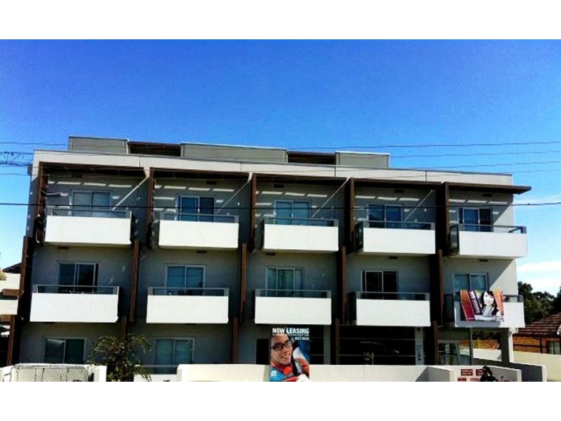 102/1726 Dandenong Road, Clayton VIC 3168