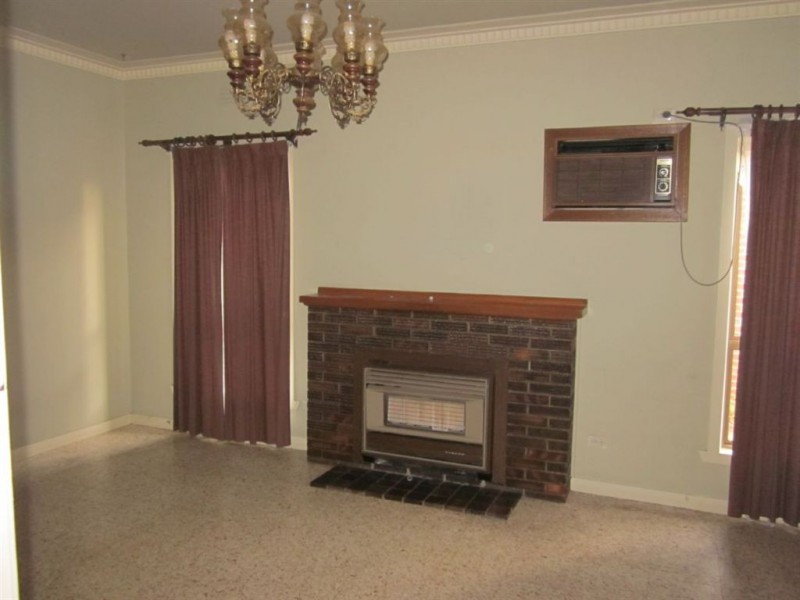 16 Manoon Rd, Clayton VIC 3168