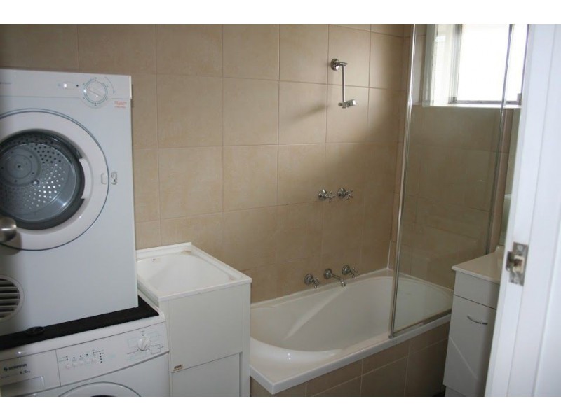 1/10 Bettina Street, Clayton VIC 3168