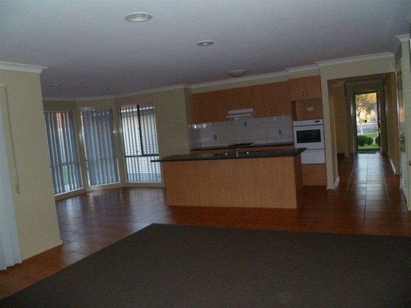 3 Dickson Mews, Berwick VIC 3806