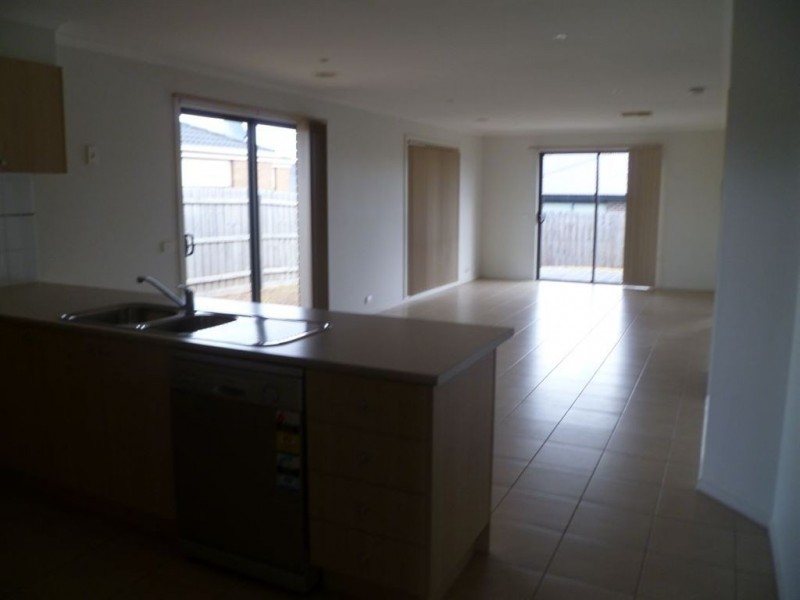 36 Sing Crescent, Berwick VIC 3806