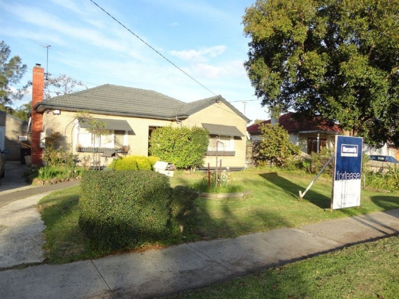 4 Prince Charles Street, Clayton VIC 3168