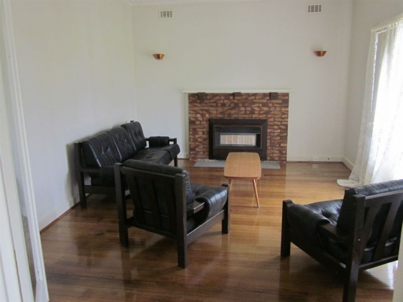 69 Edinburgh Street, Clayton VIC 3168