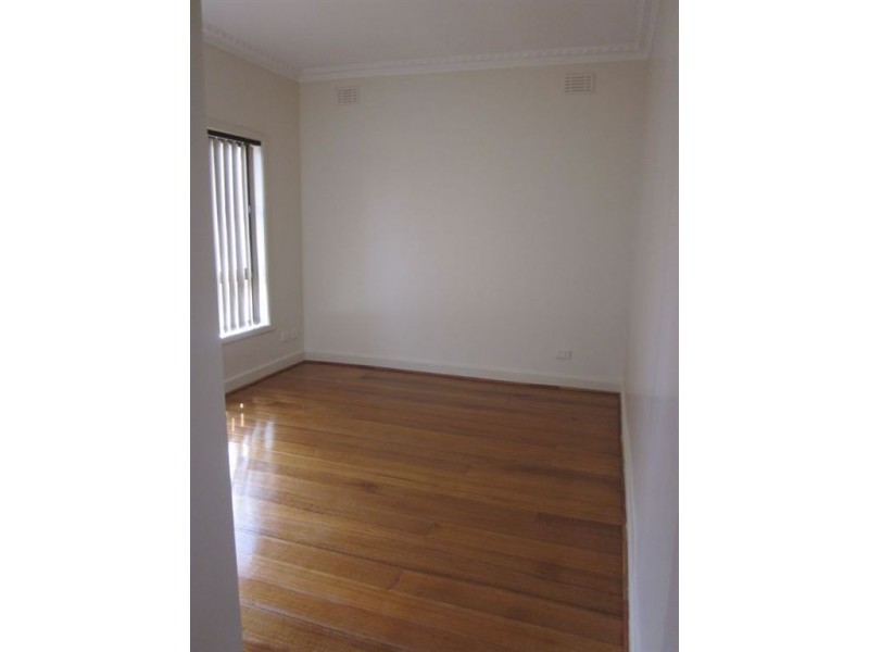 69 Edinburgh Street, Clayton VIC 3168