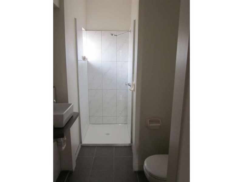 69 Edinburgh Street, Clayton VIC 3168