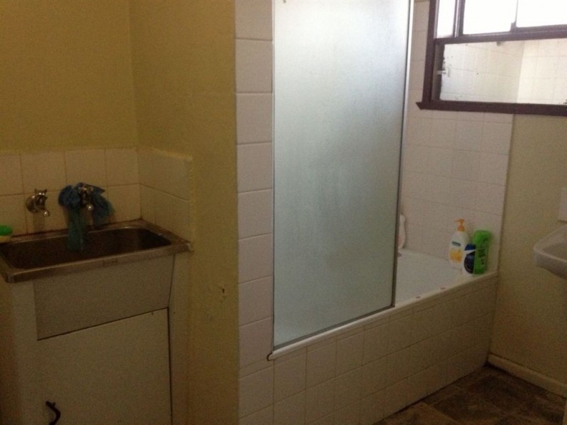 8/124 Wellington Rd, Clayton VIC 3168