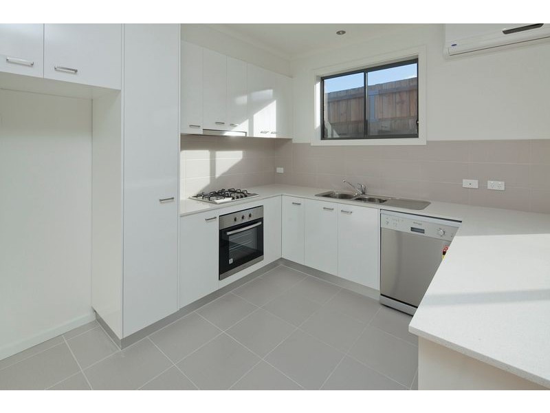 4/10 Alfred Street, Noble Park VIC 3174