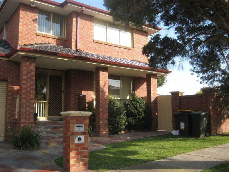 39 Panorama Street, Clayton VIC 3168