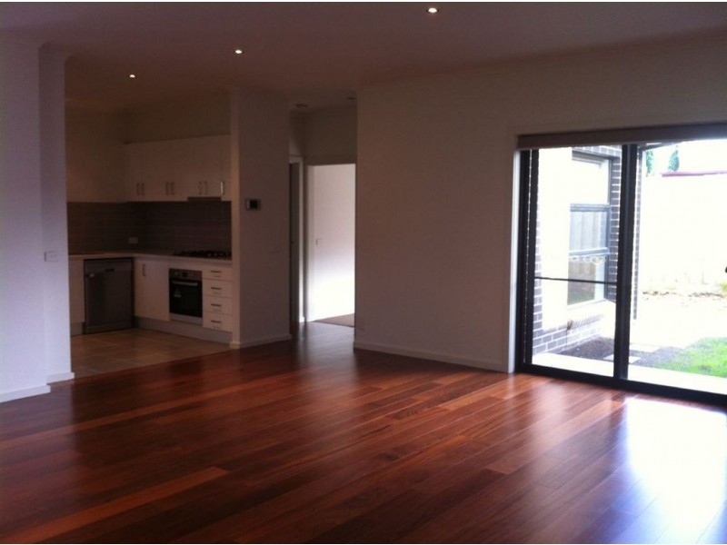 2/9 Kionga Street, Clayton VIC 3168