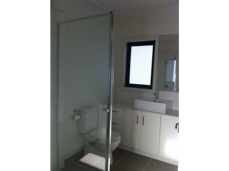 2/9 Kionga Street, Clayton VIC 3168