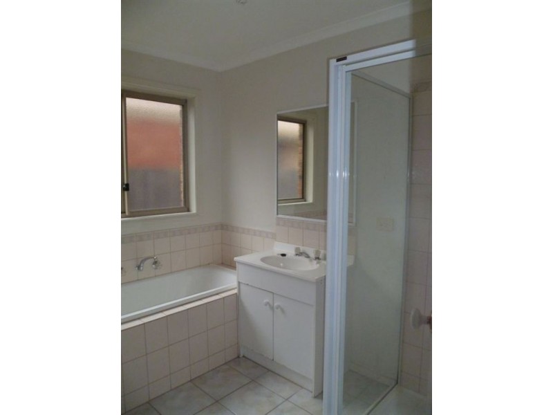 15 Greg Court, Narre Warren South VIC 3805