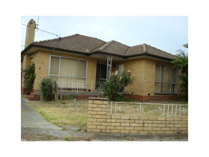 5 Seascape Street, Clayton VIC 3168