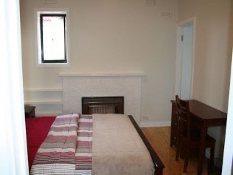 Rm 6,/70 Kanooka Grove, Clayton VIC 3168