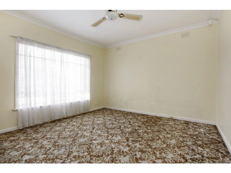 16 Alfred Grove, Oakleigh East VIC 3166