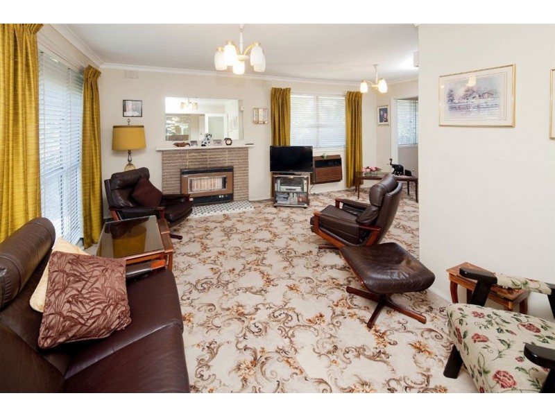 7 Clunies Ross Crescent, Mulgrave VIC 3170